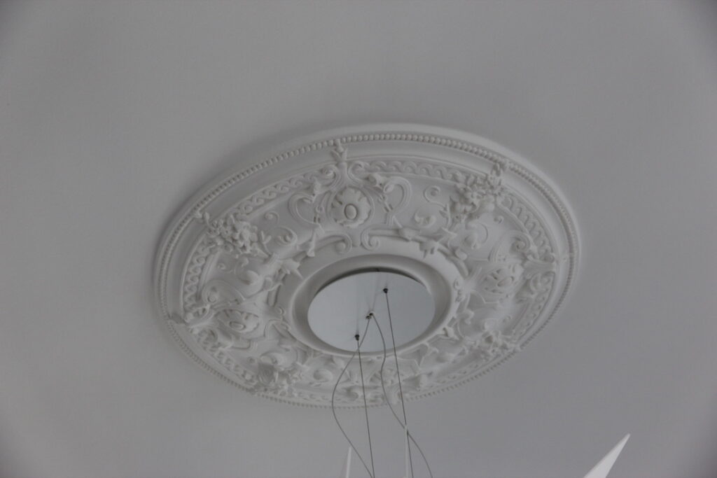 26C92D1E-7FD8-4E72-B989-30A73525E5FD_1_105_c