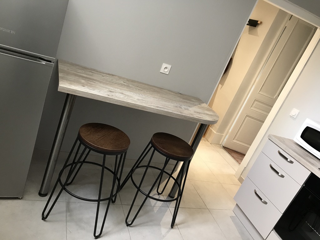 3CC741C3-3E30-4FFF-A4EA-986D5C40F224_1_105_c