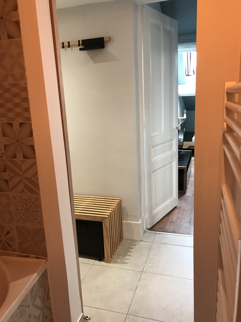 A9E3B29F-81E5-4C43-B356-A947B66B3757_1_105_c