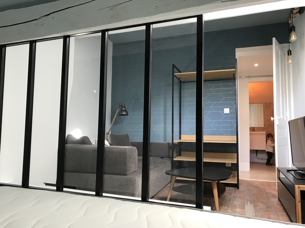 DBB4AC69-4DED-4E76-9F22-32C8BB38702F_1_105_c